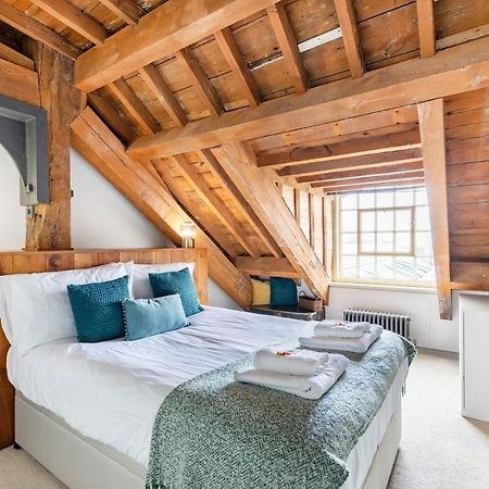 Luxury 2 Bed Apartment In Historic Royal William Yard Plymouth Bagian luar foto