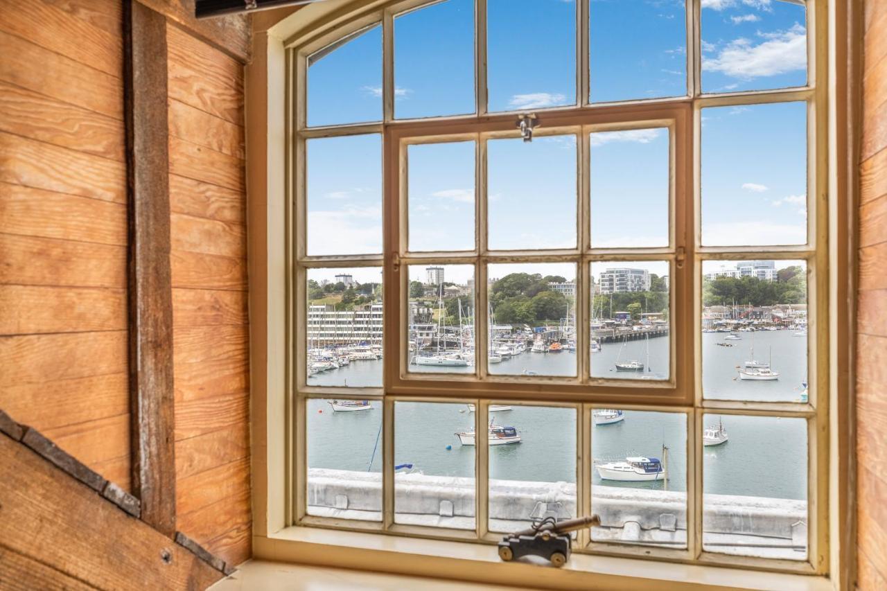 Luxury 2 Bed Apartment In Historic Royal William Yard Plymouth Bagian luar foto