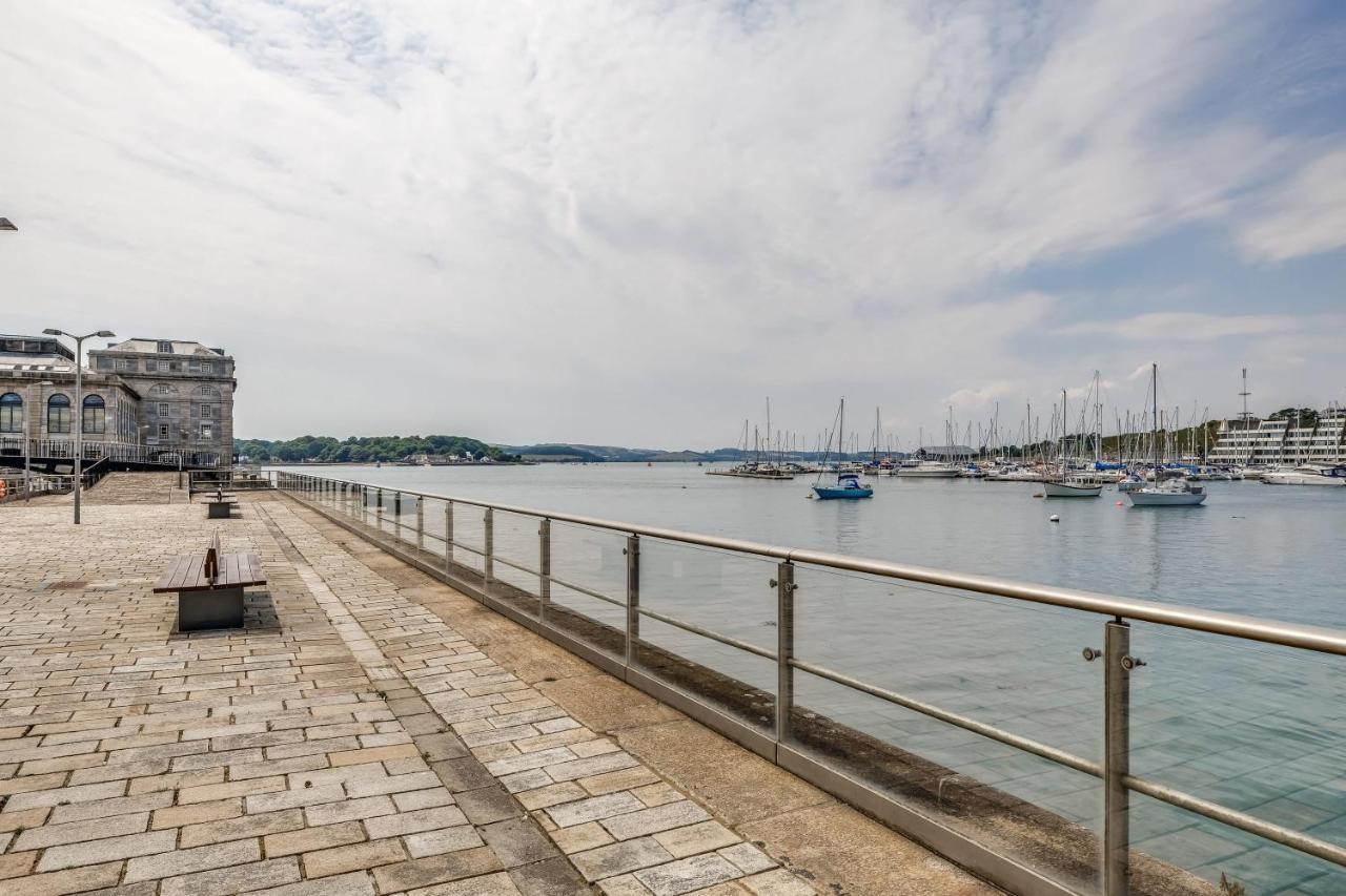 Luxury 2 Bed Apartment In Historic Royal William Yard Plymouth Bagian luar foto
