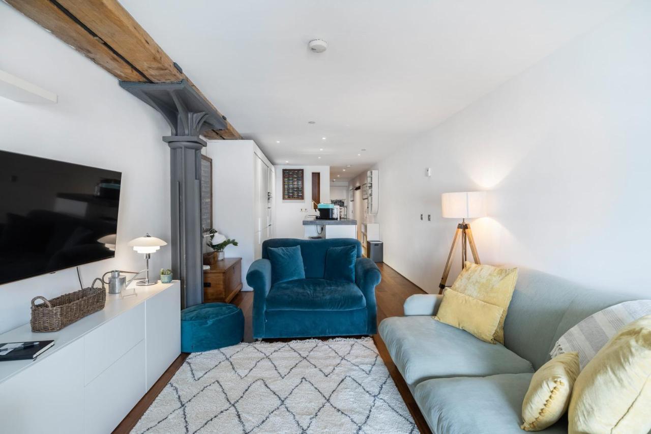 Luxury 2 Bed Apartment In Historic Royal William Yard Plymouth Bagian luar foto