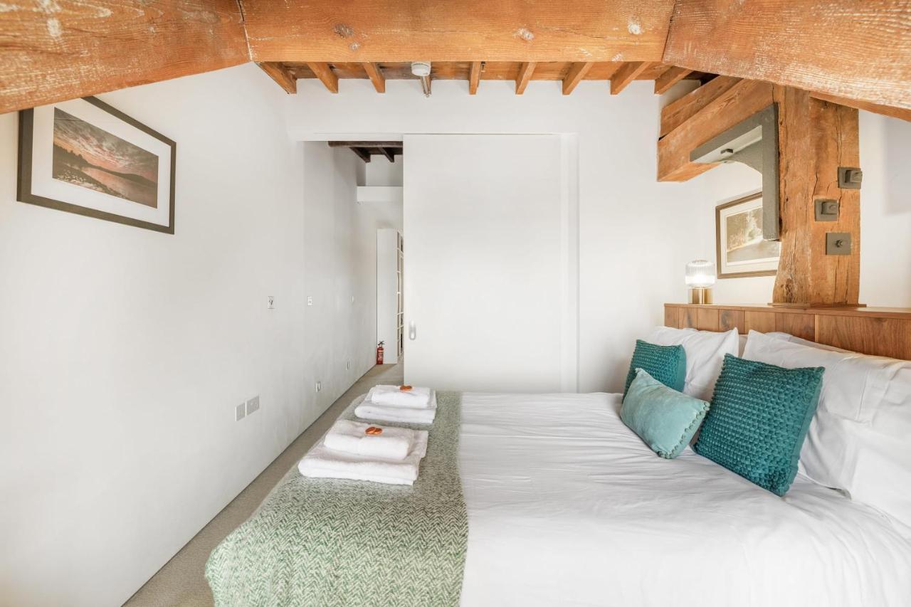Luxury 2 Bed Apartment In Historic Royal William Yard Plymouth Bagian luar foto
